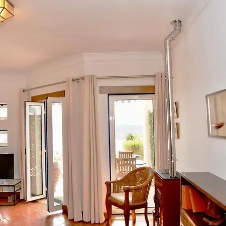 Sunset - Fantastic 1 Bedroom Sleeps 4 In Amazing Complex Apartament São Martinho do Porto