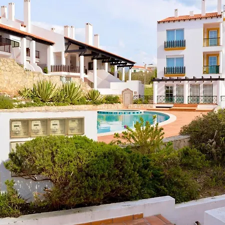 Sunset - Fantastic 1 Bedroom Sleeps 4 In Amazing Complex Sao Martinho do Porto